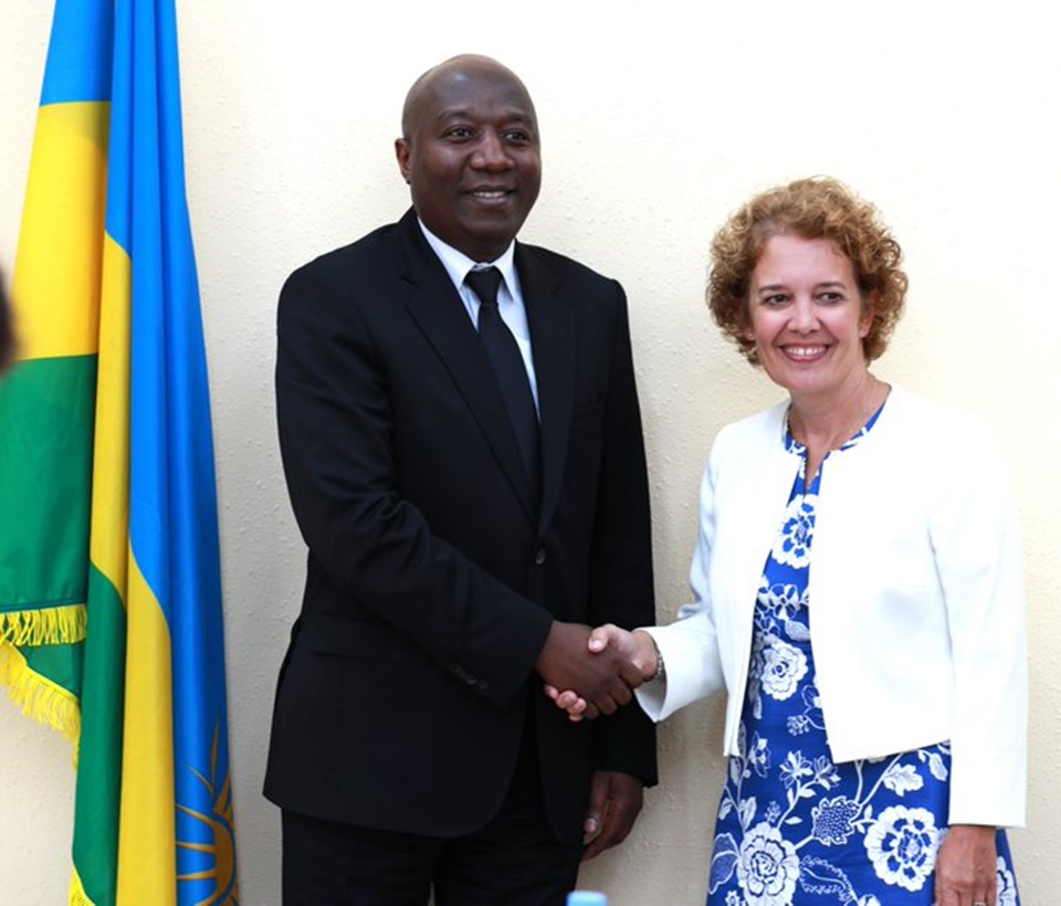 Prime Minister, Dr. Edouard Ngirente received Jo Lomas, the British High Commissioner to Rwanda 