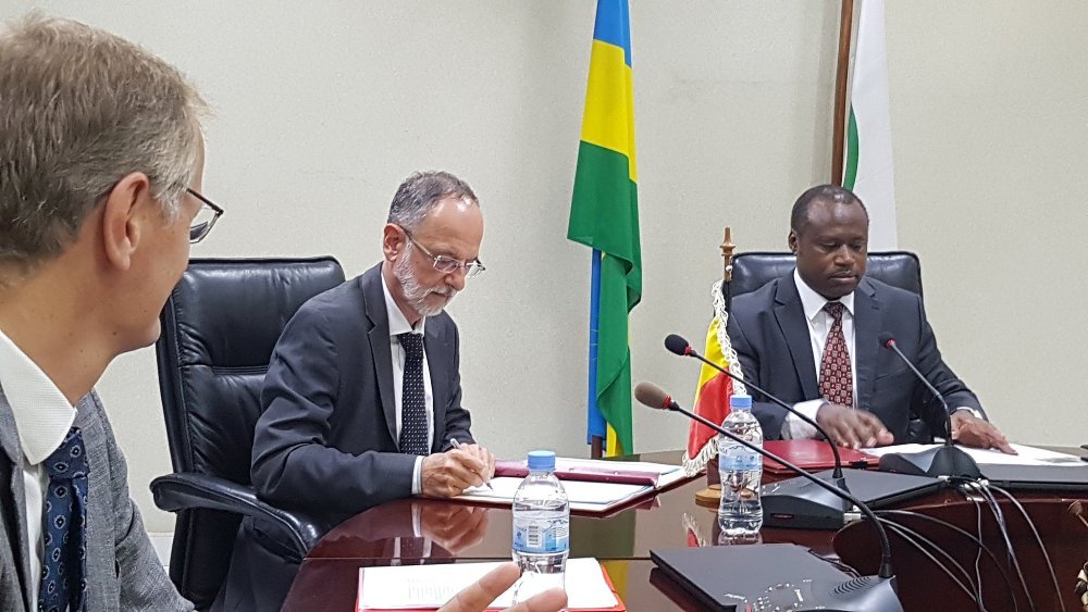 The Government of Rwanda, through the Ministry of Finance and Economic Planning (MINECOFIN) and the Kingdom of Belgium through the Belgian Embassy in Rwanda, have today signed a cooperation agreement that will focus on health, agriculture and sustainable urbanization