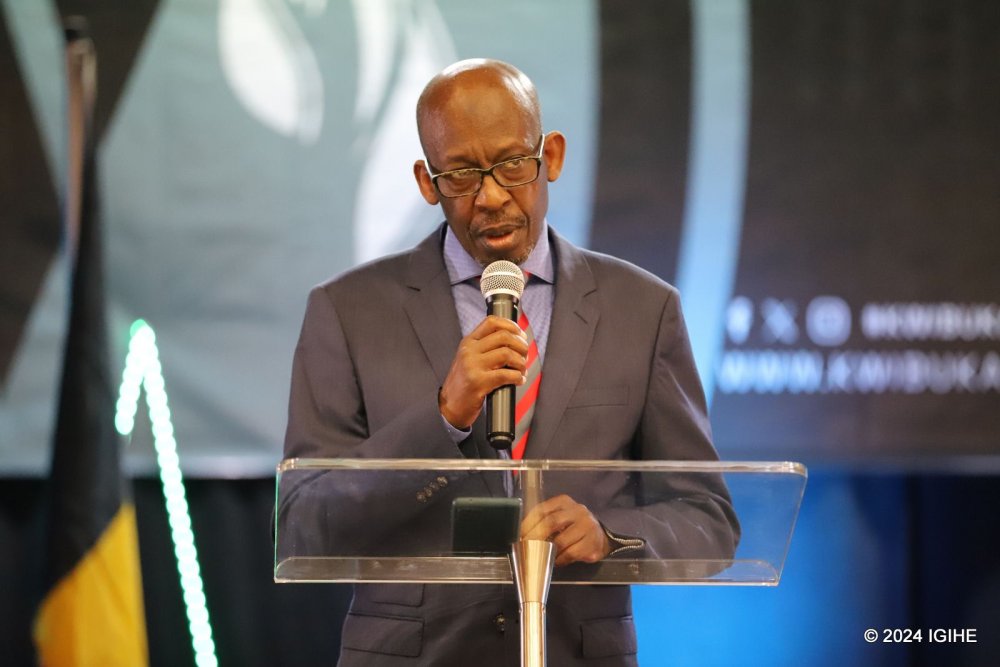 Ephrem Kayihura, head of DRB-Rugali in Antwerp, honored those who risked and lost their lives to stop the 1994 Genocide against the Tutsi and urged collective action against genocide denial and revisionism.