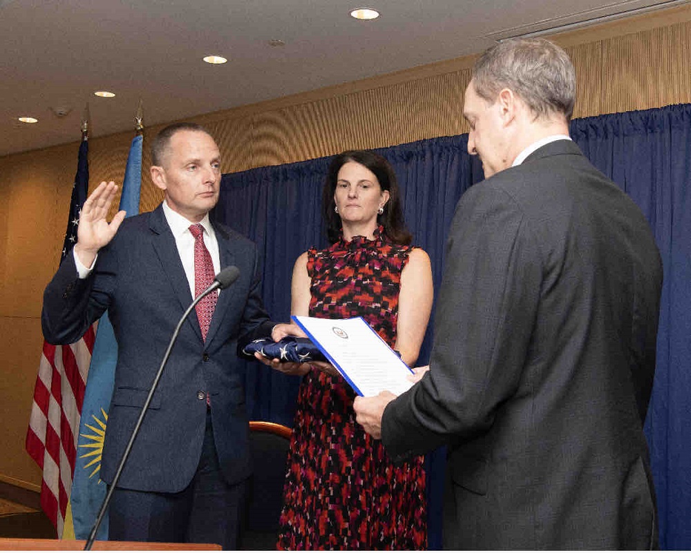 Kneedler has sworn in as US Ambassador to Rwanda. 