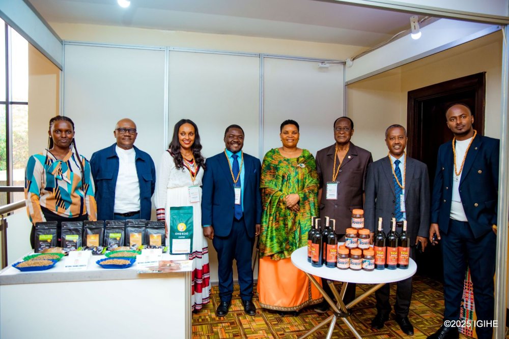 Various officials were taken through the processing of agricultural produce.