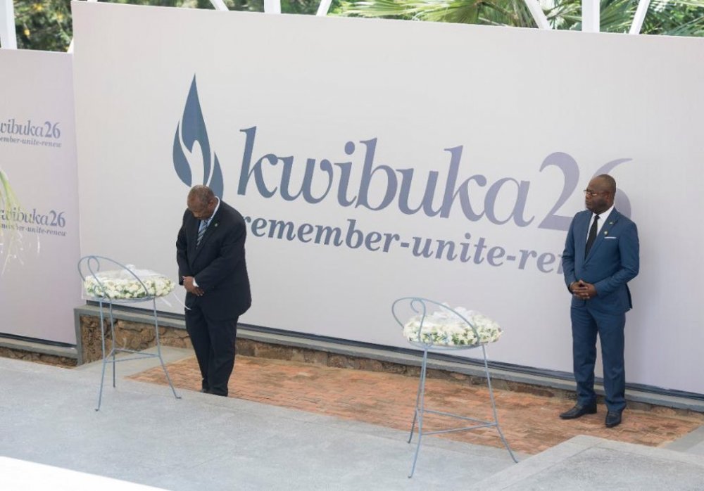 Ibuka President, Professor Jean Pierre Dusingizemungu paying his respect to the victims of the 1994 Genocide against Tutsis