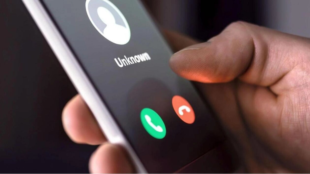 RDB stated that the impersonators have been making phone calls, falsely claiming to offer sponsorships, assist with international travel, or expedite the processing of important documents, including passports and visas.