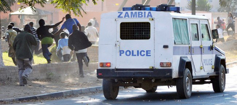 Detective Inspector Titus Phiri, the Team Leader at Leonard Cheelo Police Post under Kanyama Police Station, reportedly freed the suspects after seizing the cell keys from a female officer on duty.