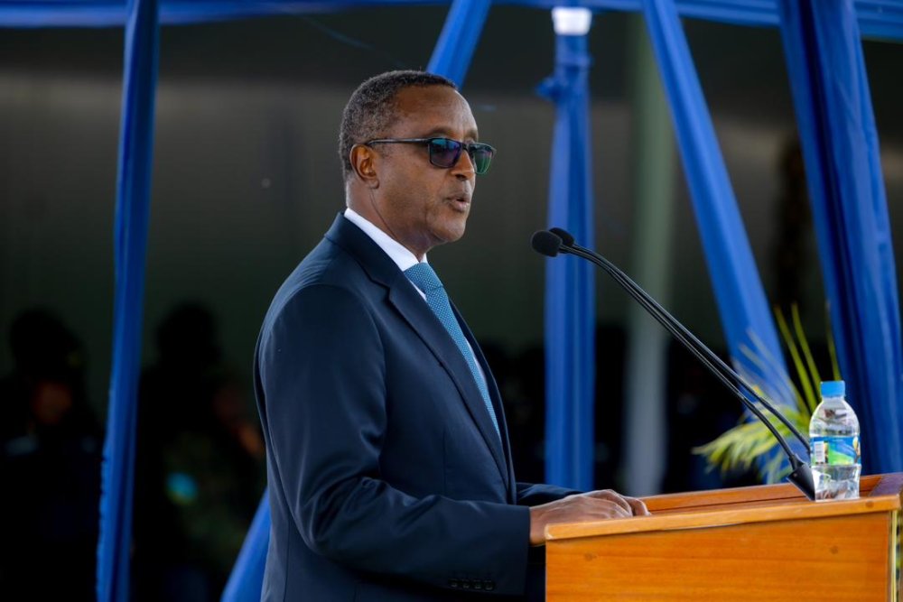Dr. Vincent Biruta, the Minister of Interior, who officiated the pass-out ceremony, expressed confidence that the skills acquired provided a strong foundation for the responsibilities of the new recruits ahead.
