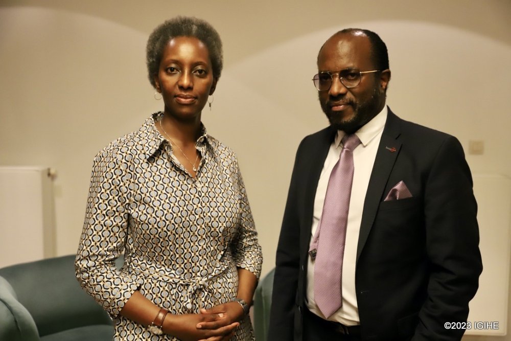 Alice Umulisa  (left) deputizes Janvier Nzamutuma (right) at CTC. 