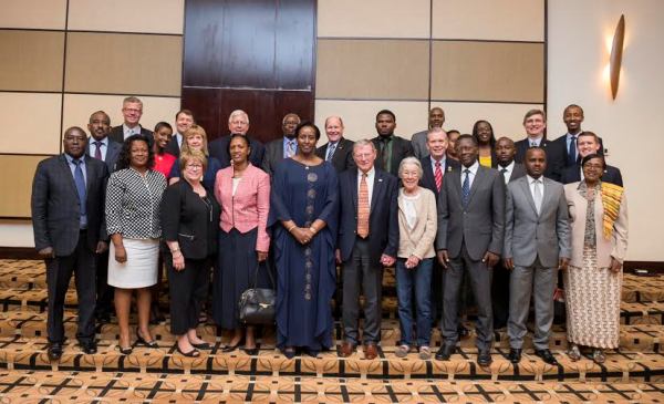 First Lady Mrs Jeannette Kagame at the National Prayer Breakfast meeting for a US congressional delegation led by Senator James Inhofe (First Lady's left) and representatives of the Rwanda Leaders Fellowship, led by Reverend Antoine Rutayisire (third right).