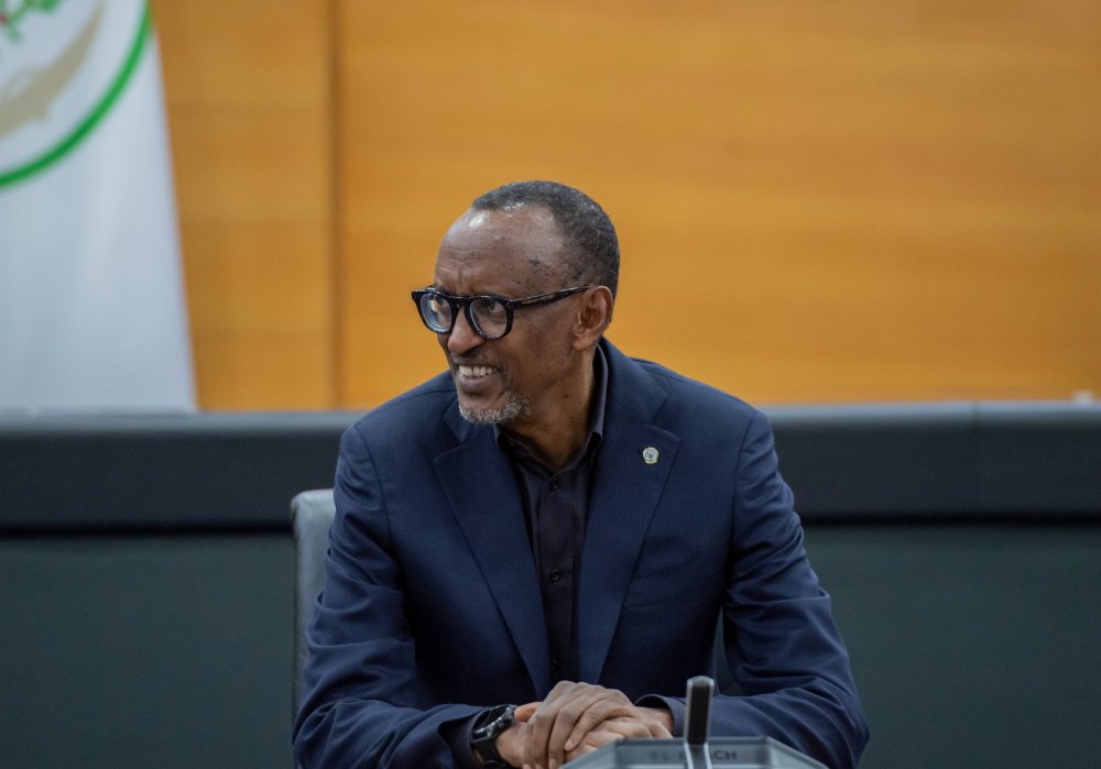 President Kagame hosted US Congressional delegation at Urugwiro Village.  