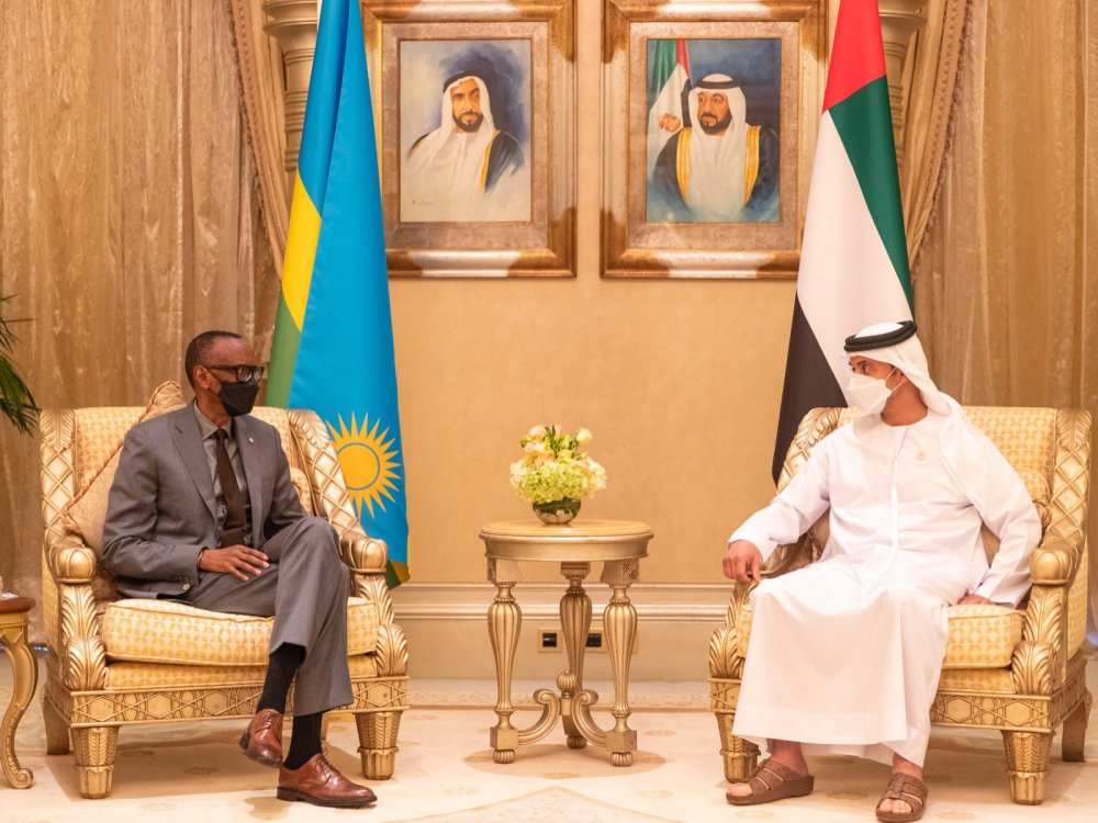 Kagame holding talks with the Deputy Chairman of Abu Dhabi Executive Council.