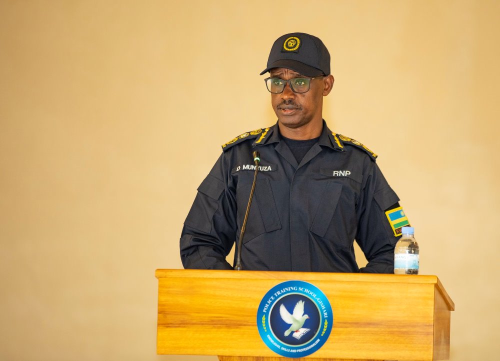 IGP Munyuza has briefied FPU contingent ahead of South Sudan rotation. 