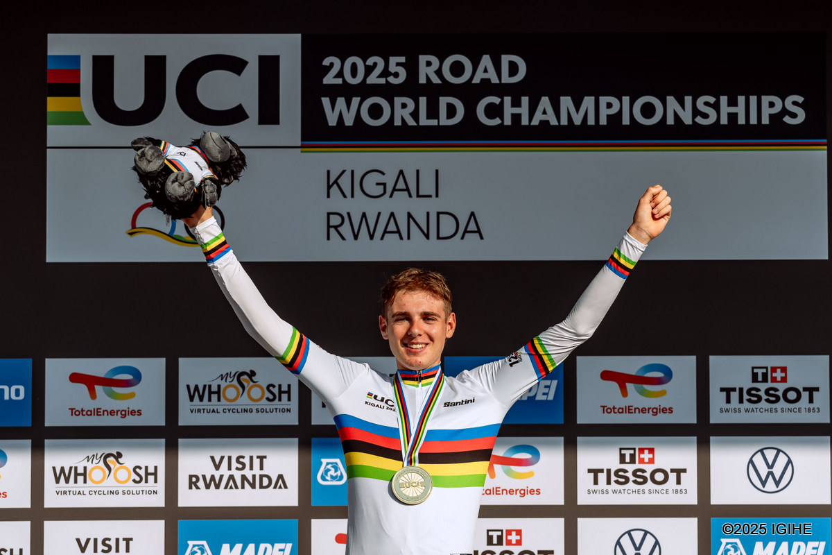 18-year-old Italian prodigy Lorenzo Finn cemented his place in cycling history on a blistering Friday afternoon, dominating the streets of Kigali to win the men’s U23 road race at the 2025 UCI Road World Championships.