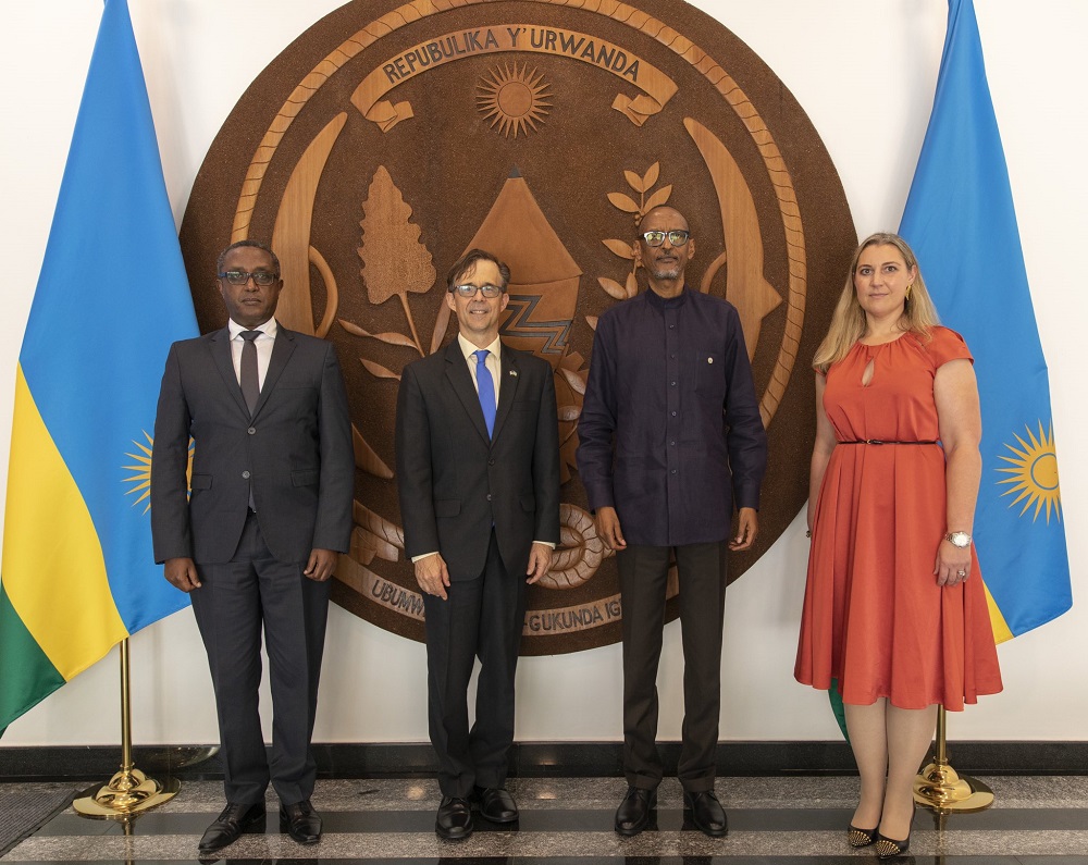 The farewell ceremony was also attended by Rwanda’s Minister of Foreign Affairs, Dr. Vincent Biruta.  
