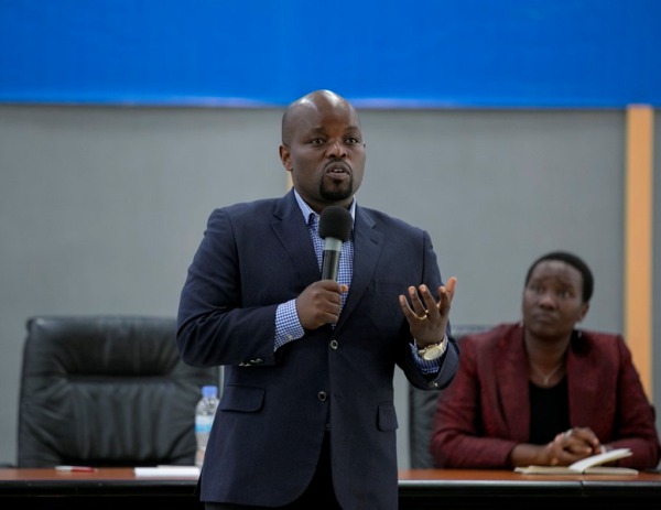 The Minister of Youth and ICT, Jean Philbert Nsengimana adressing the youth that attended the civic education 'Urunana' yesterday.