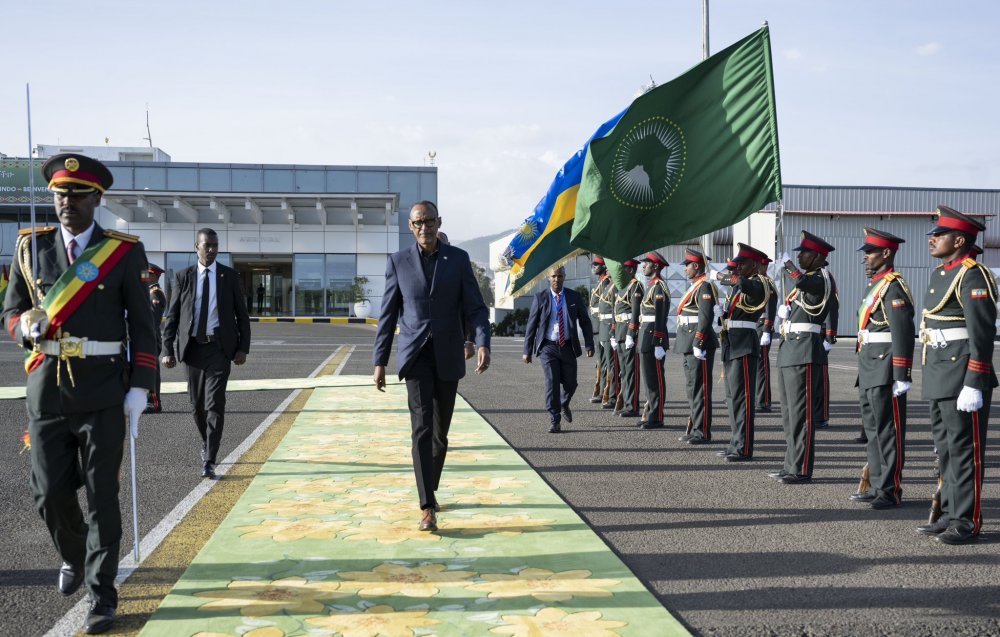 A guard of honour was mounted to welcome President Kagame in Ethiopia. 