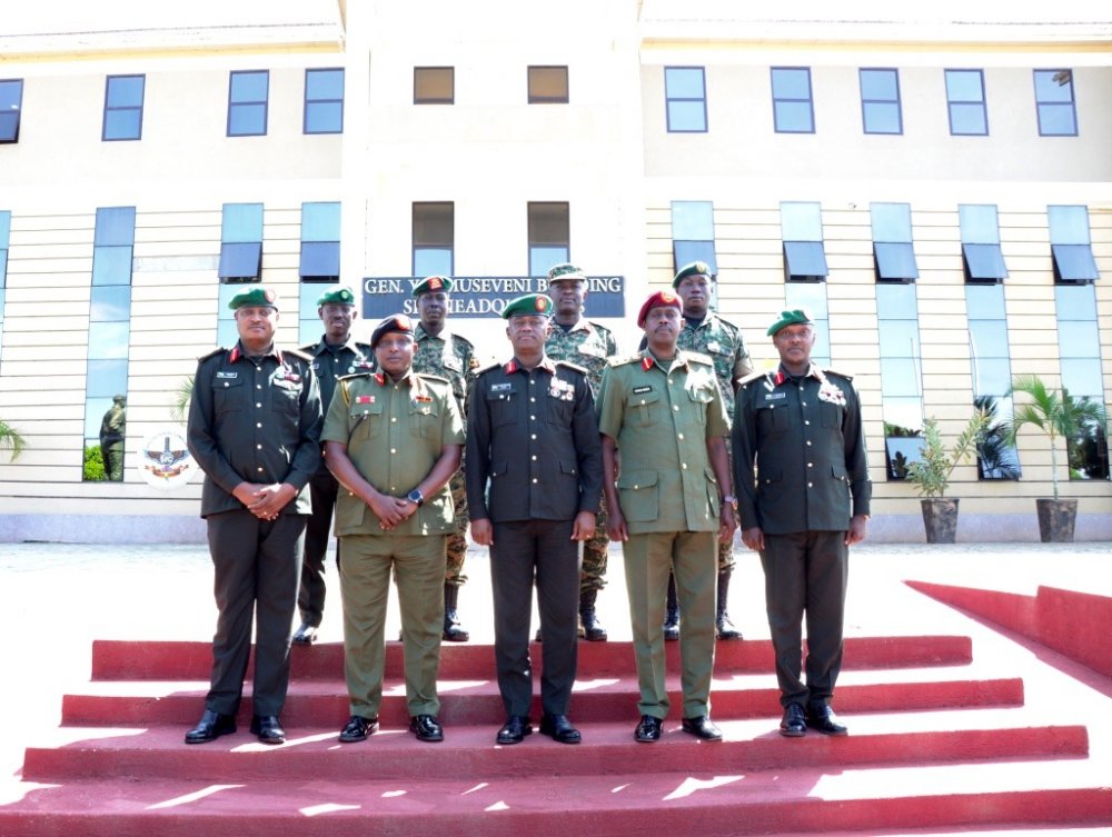 Delegates from both countries in a group photo.  