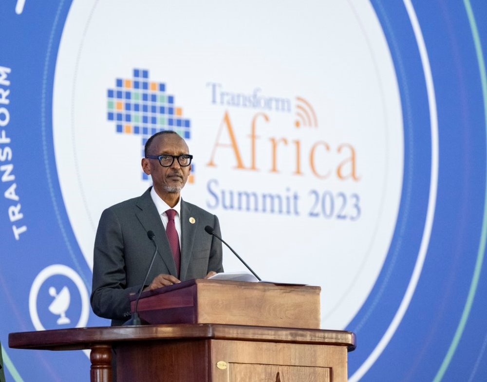 President Paul Kagame has urged the African continent to swiftly embrace Artificial Intelligence. 