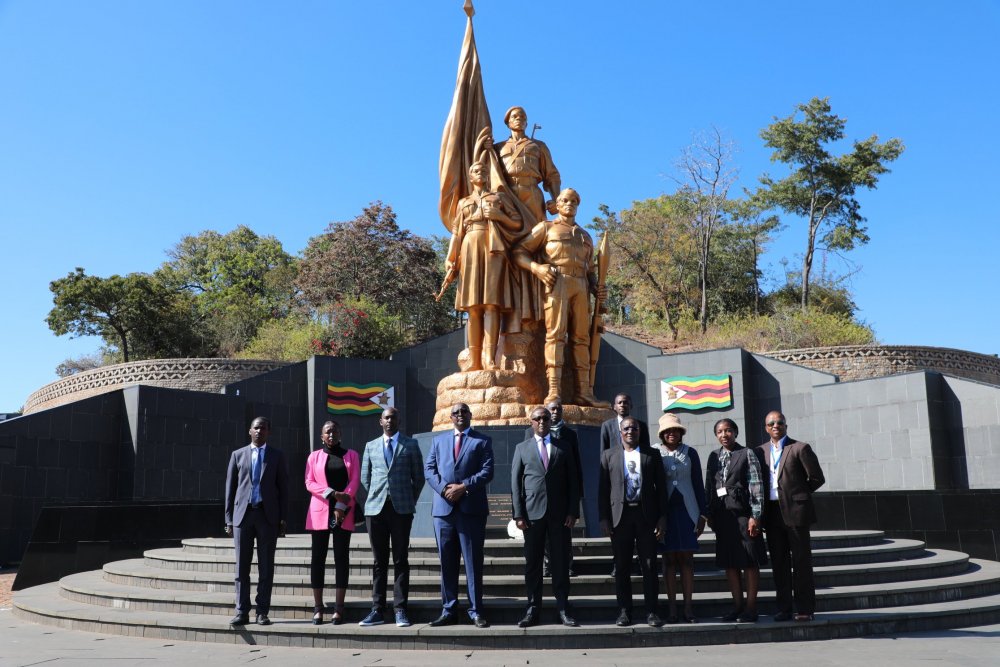 Minister Biruta was accompanied by officials including Rwanda’s Ambassador to Zimbabwe, James Musoni.