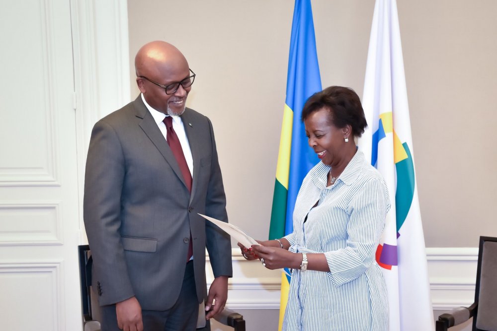 Amb. Nkulikiyimfura has presented credentials to represent Rwanda to OIF.  