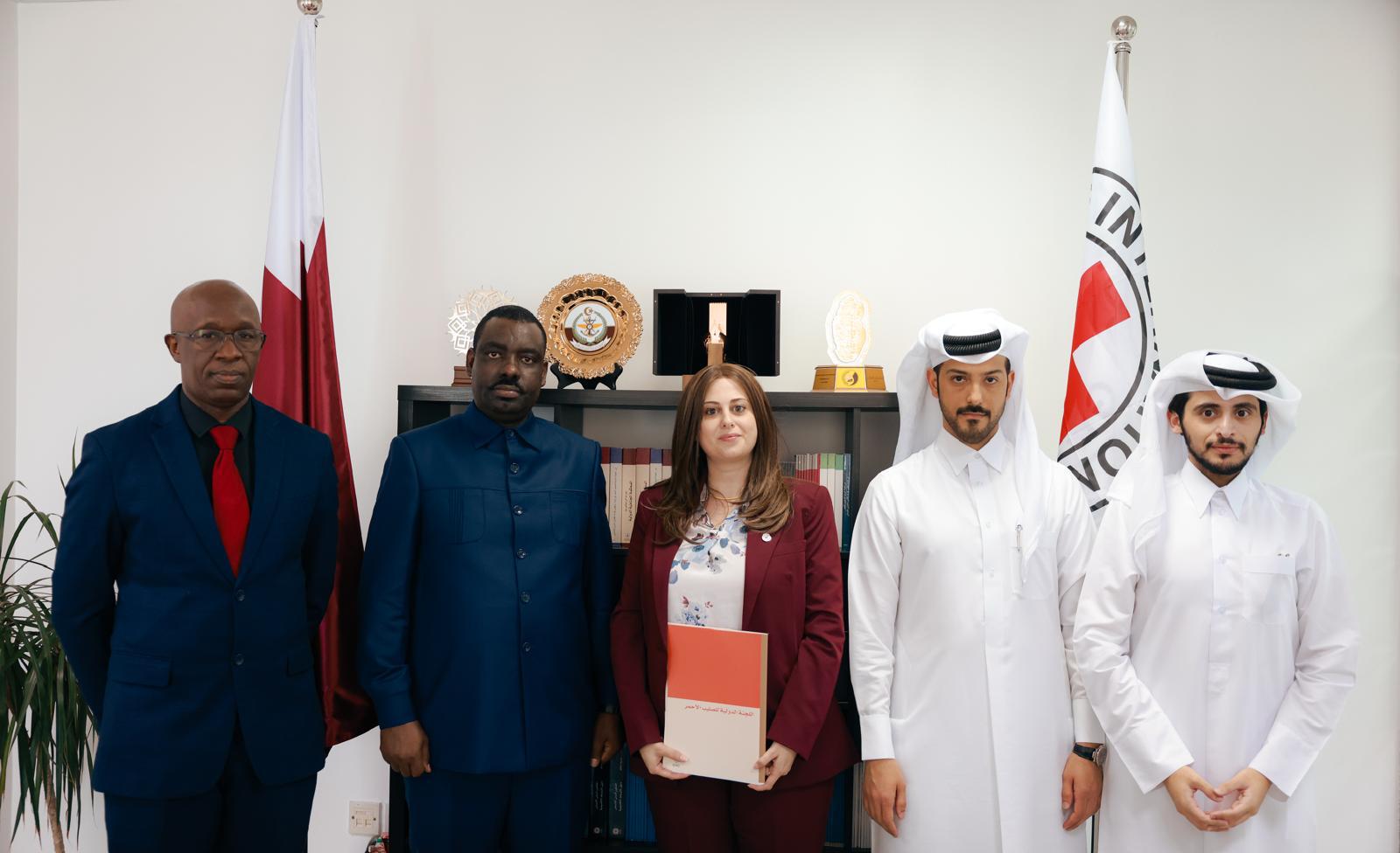 The ICRC on Monday received a signed copy of the mechanism for the release of detainees during a handover ceremony in Doha, attended by officials from the State of Qatar in its role as mediator, alongside representatives of both the Congolese government and the AFC/M23.