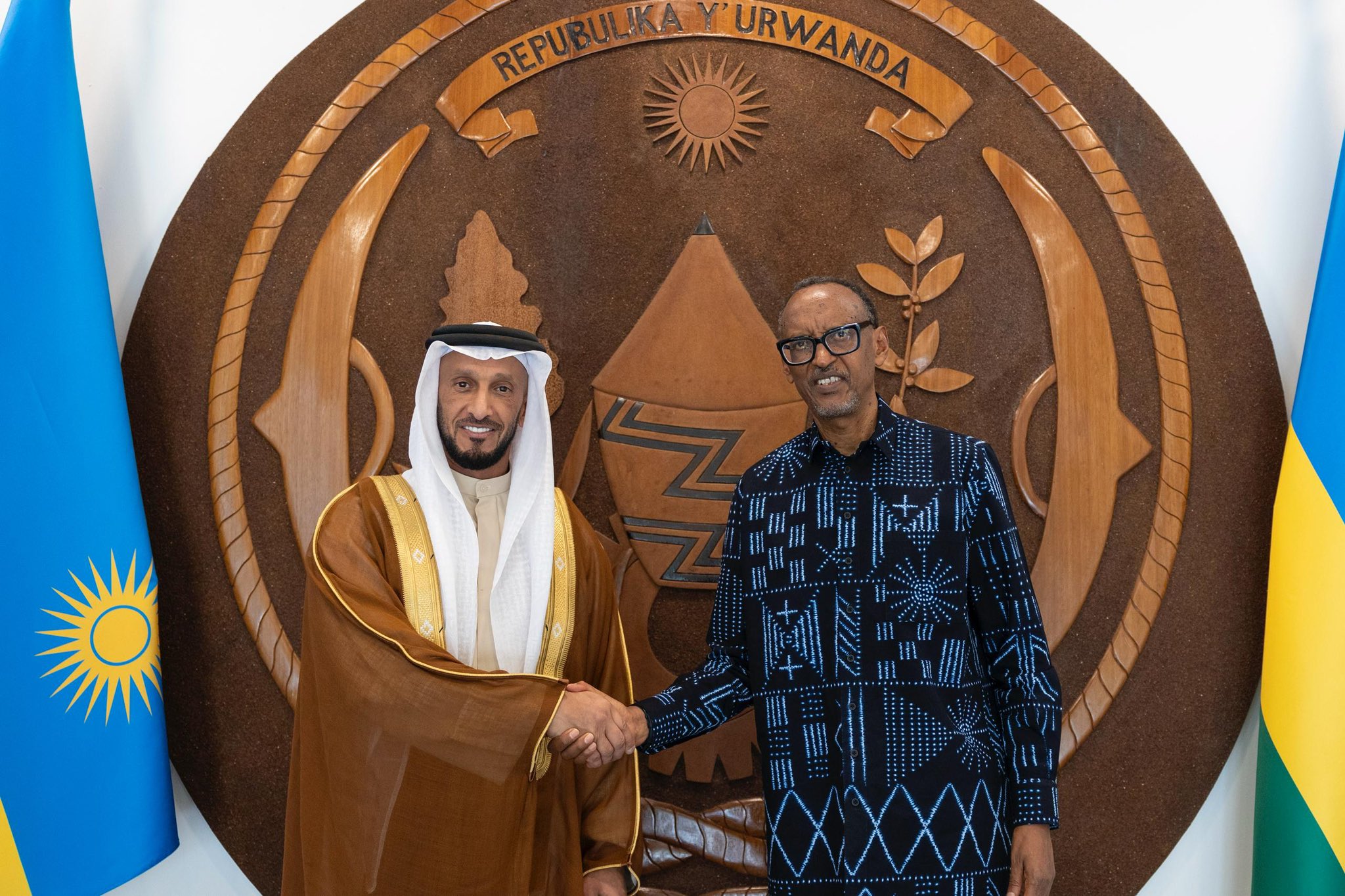 President Kagame met with Sheikh Abdulla bin Mohammed bin Butti Al Hamed, Chairman of the UAE National Media Office and Media Council, at Urugwiro Village on Tuesday.