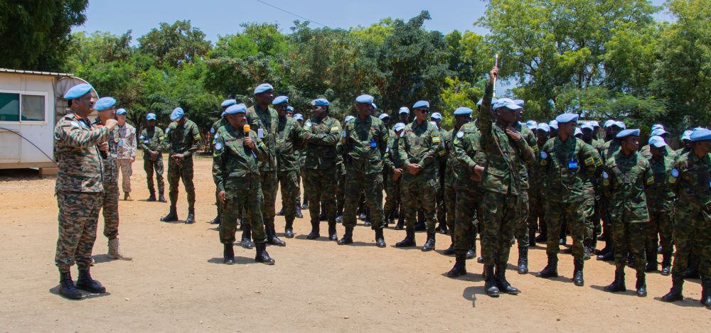 Upon arrival, the Force Commander was received by the Rwanbatt-1 Contingent Commander, Lt Col Paul Ndushabandi who briefly took him through on  major operations conducted.