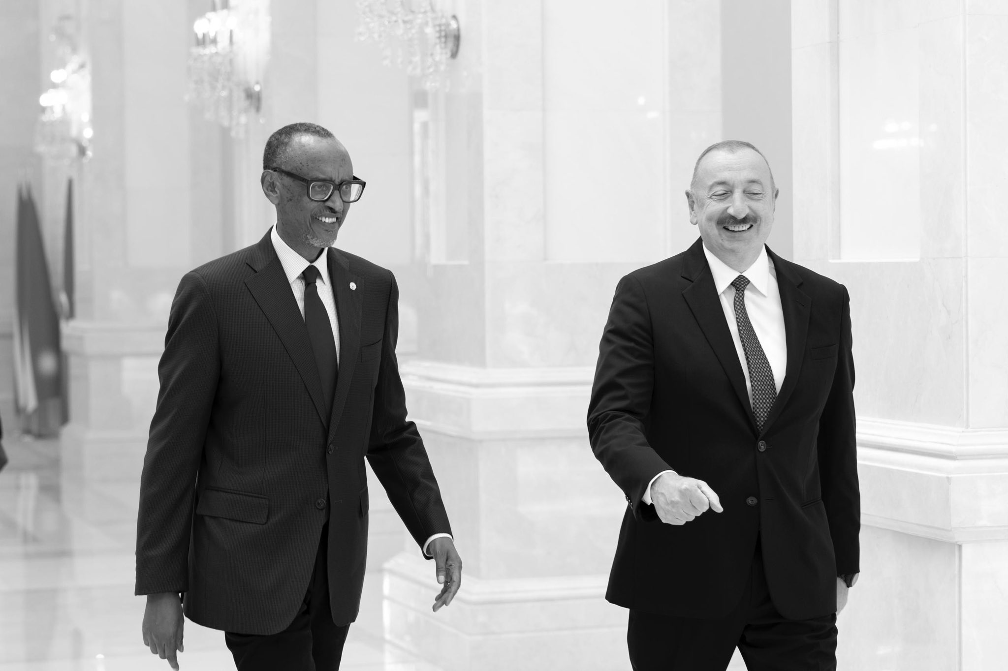 President Kagame was welcomed at the Zugulba Presidential Palace by President Ilham Aliyev of Azerbaijan, where they held a tête-à-tête meeting to discuss bilateral cooperation in key areas of mutual benefit.