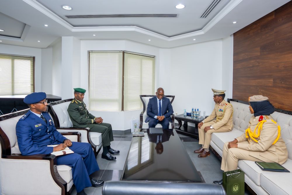 During the visit, Major General Odawa Yusuf Rage held a meeting with the Rwandan Minister of Defence, Juvenal Marizamunda, and the RDF Chief of Defence Staff, General MK Mubarakh.