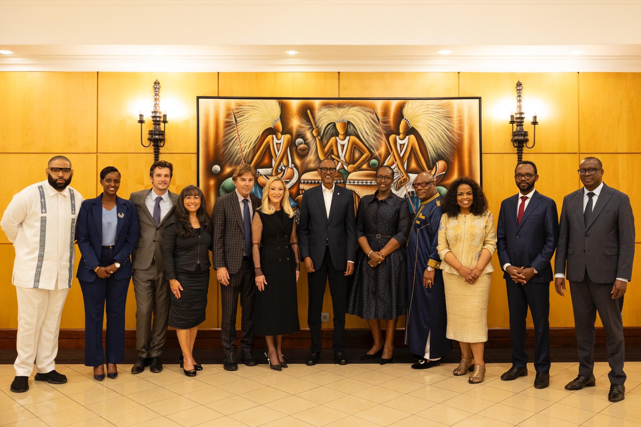 President Paul Kagame and First Lady Jeannette Kagame on Thursday evening hosted a delegation from the White House Faith Office for dinner at Urugwiro Village.