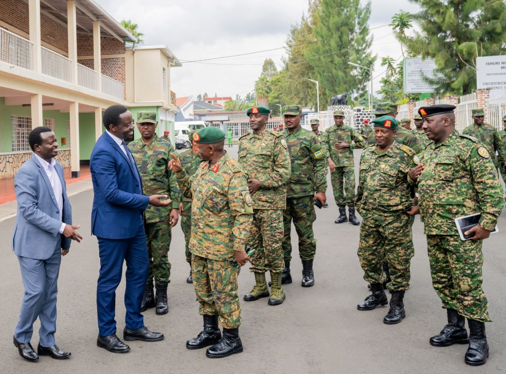 Before the meeting officially commenced, the delegation paid a courtesy visit to Musanze district officials, joined by the Mayors of Burera and Gicumbi districts, which border Uganda.