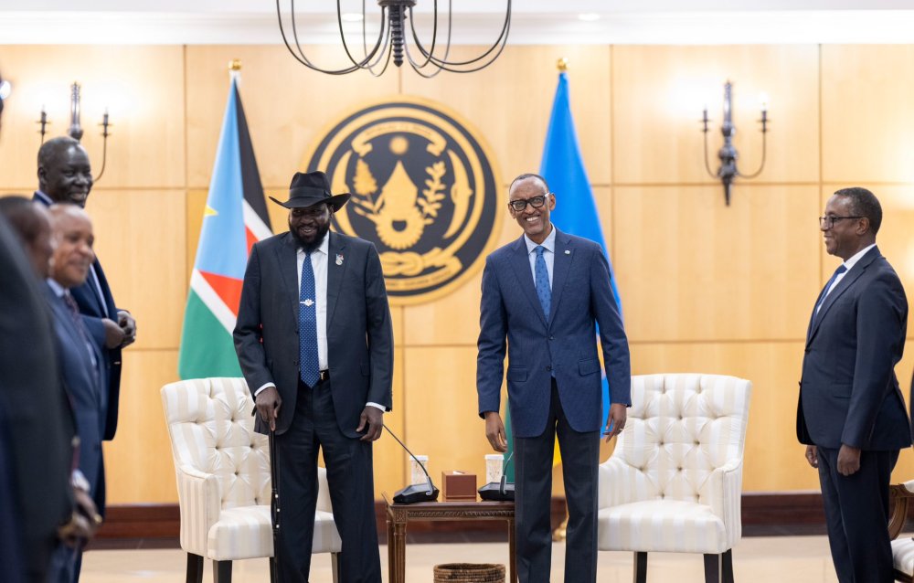 The delegation accompanying President Salva Kiir and Dr. Peter Mathuki, EAC Secretary-General also attended the discussions.