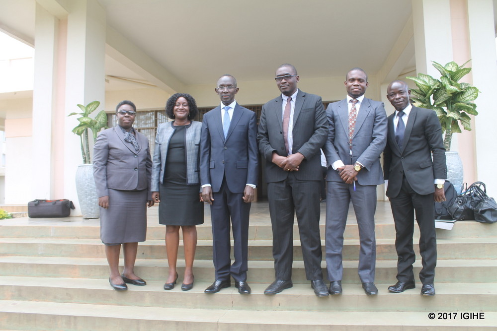 Rugege and Ghanaian delegates pose for a group photo