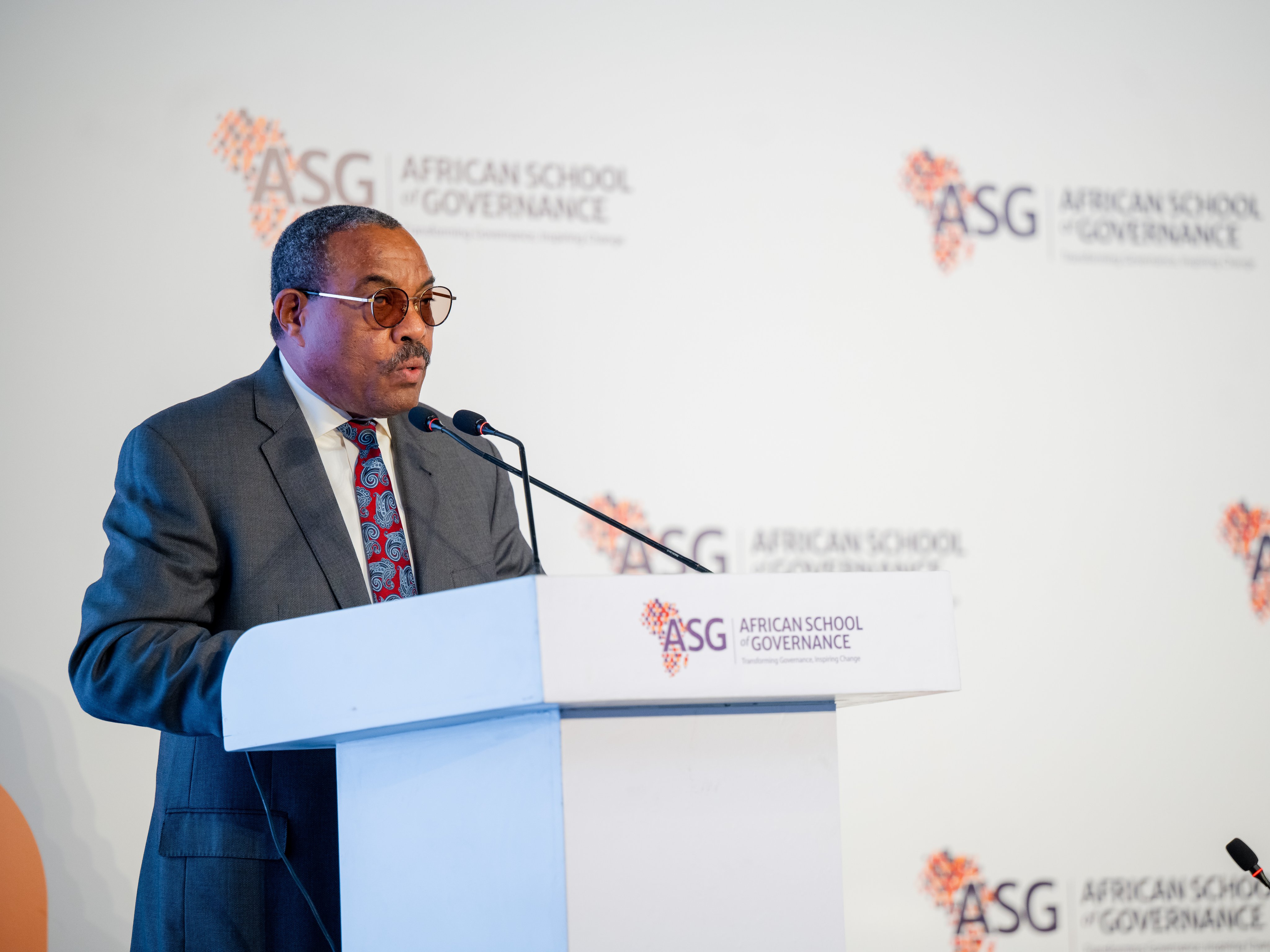 In his keynote address, former Prime Minister Desalegn highlighted the urgent need for leadership tailored to Africa’s unique challenges. 