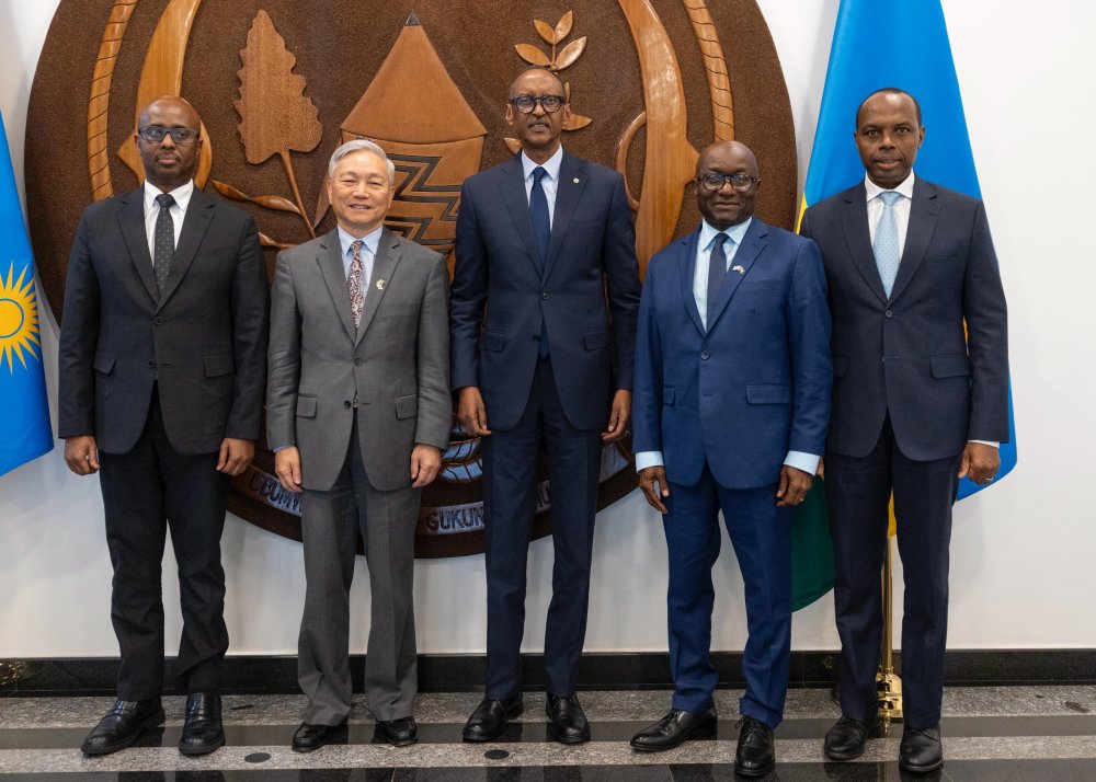 The two leaders' discussions focused on strengthening Rwanda’s collaboration with the World Bank in key sectors .