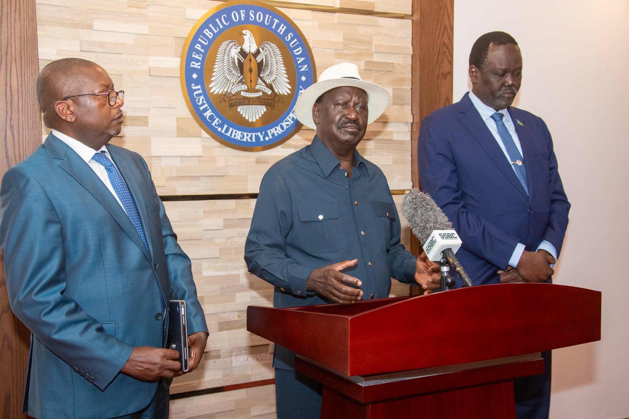 Kenya’s Special Envoy to South Sudan, Raila Odinga, arrived in Juba on Friday, March 28, 2025, for discussions with South Sudanese President Salva Kiir after Vice President Riek Machar was placed under house arrest.
