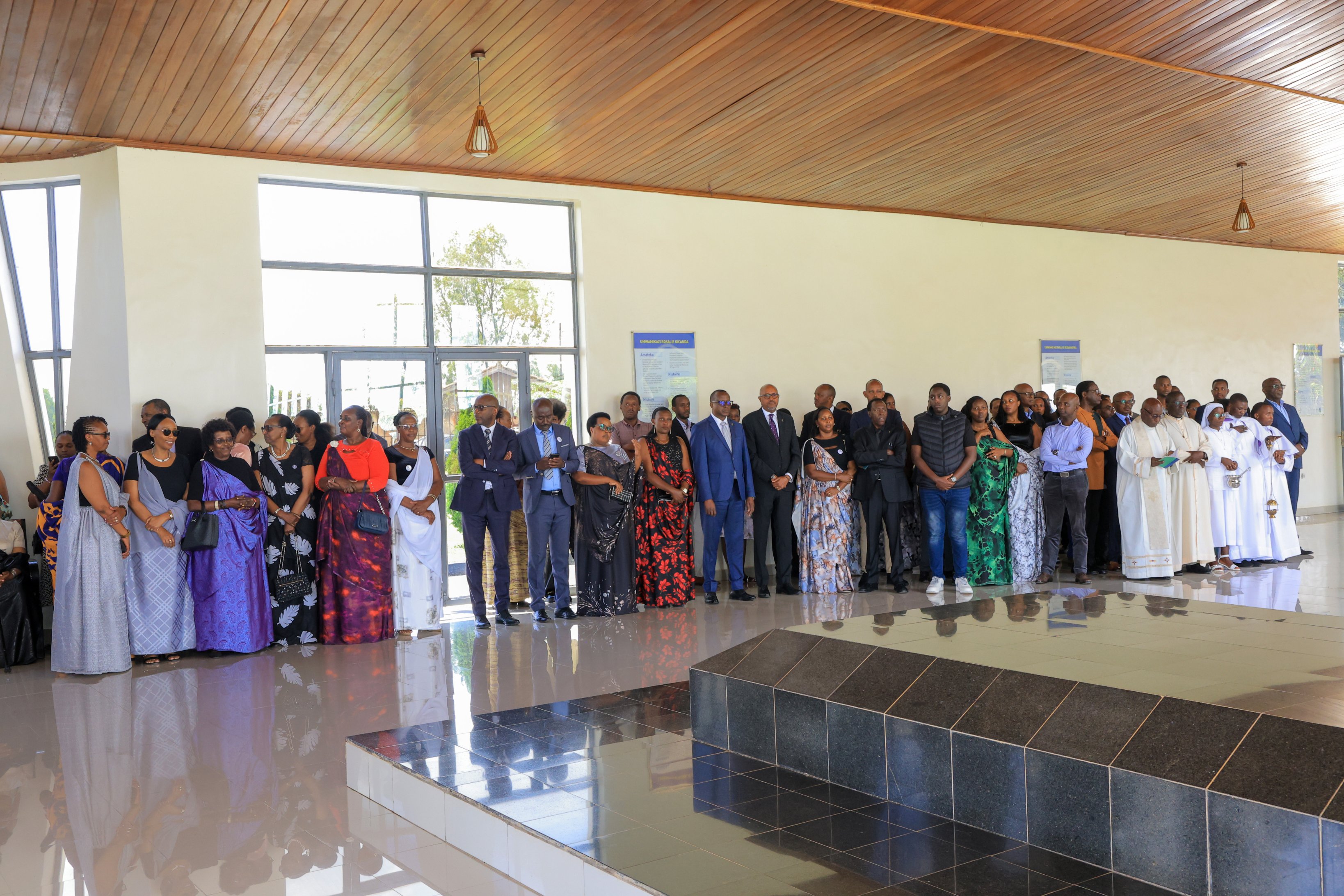 The solemn event took place in Mwima, Nyanza District, where Queen Gicanda is buried. Minister Bizimana and attendees laid wreaths at her final resting place and observed a moment of silence in her honour.