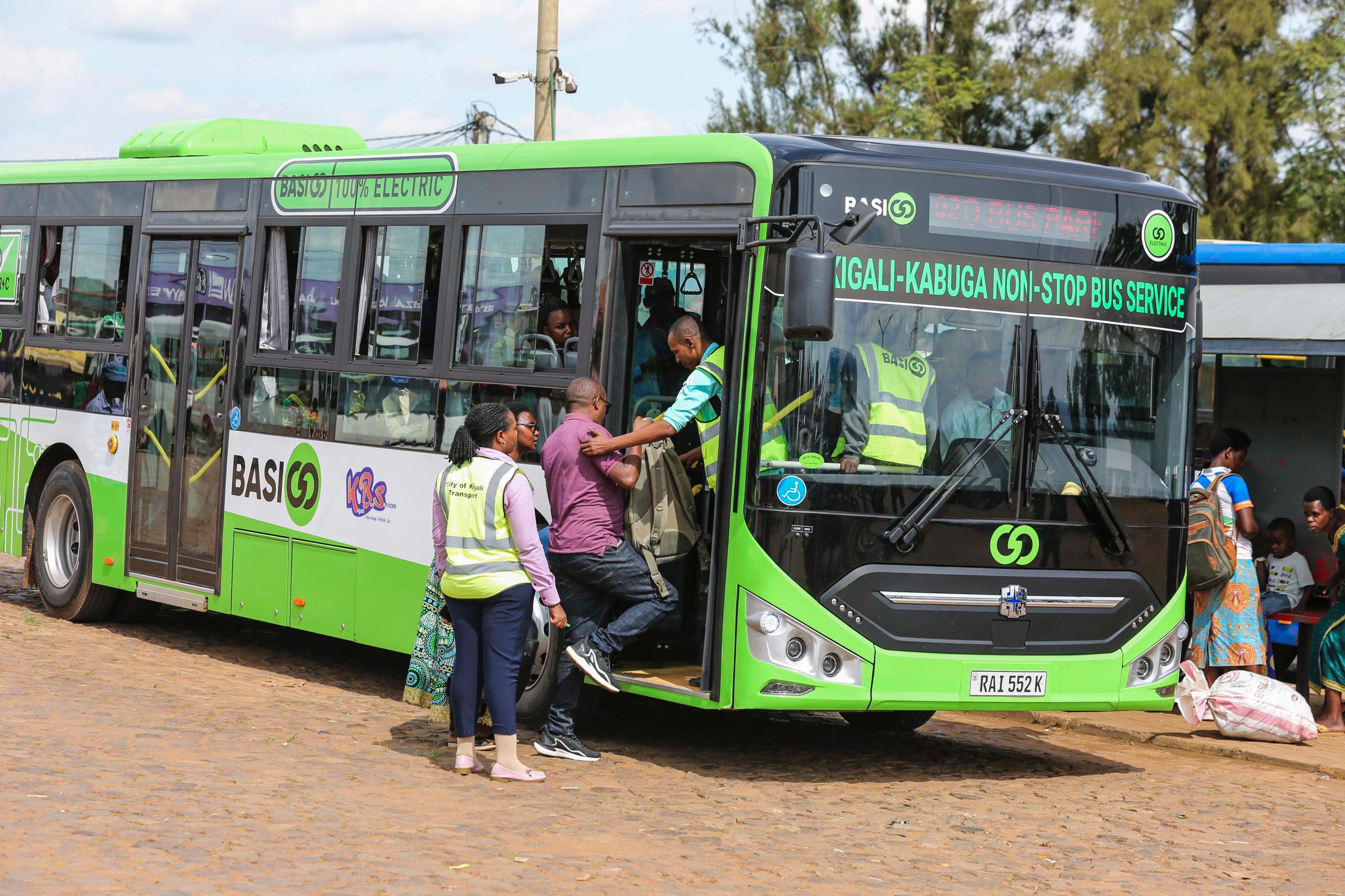 The trial, which began on Saturday, May 24, features ten electric buses operating daily from 5:00 a.m. to 10:00 p.m. 