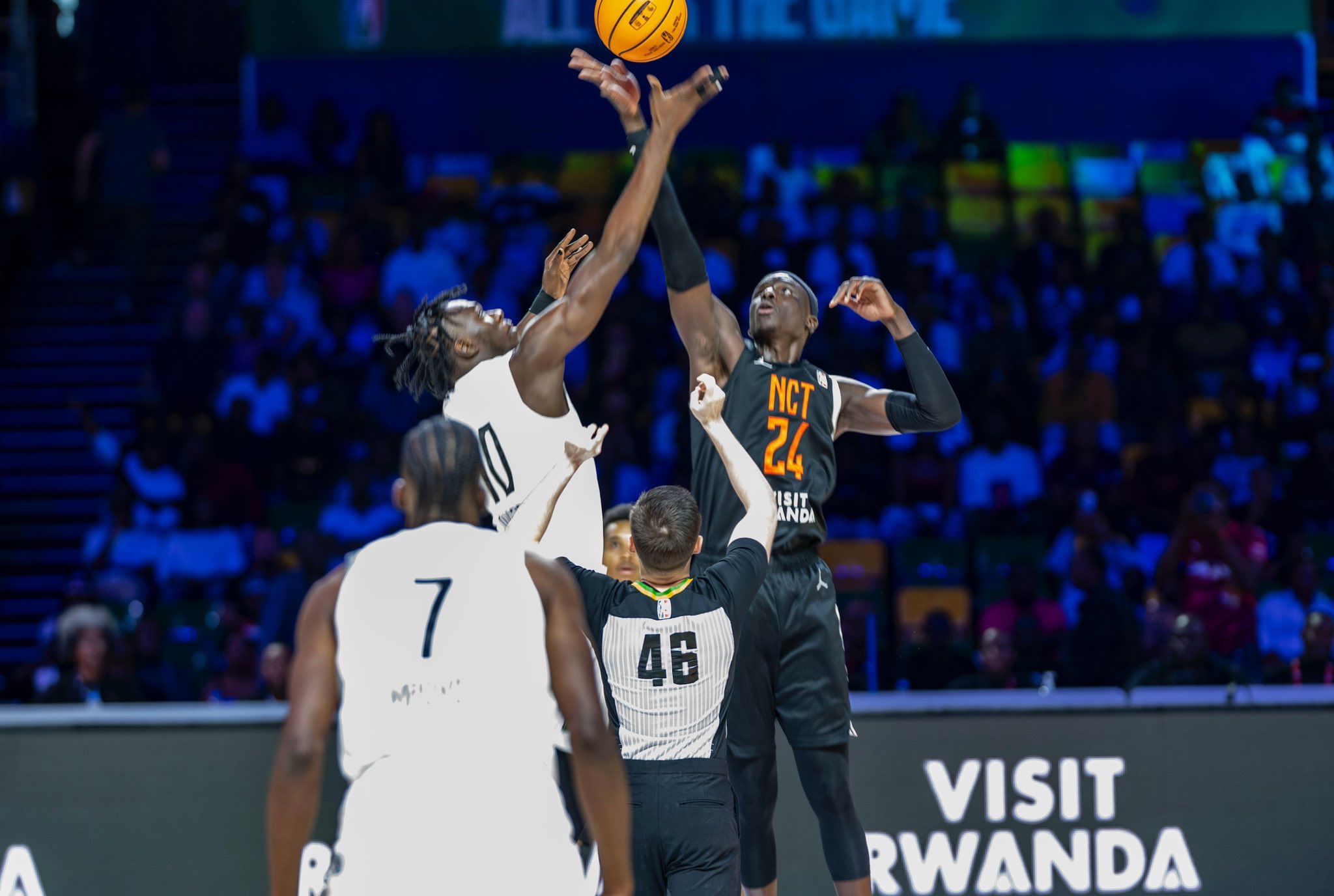 The energy in the arena peaked as Rwanda’s APR Basketball Club secured a resounding 92–63 victory over Kenya’s Nairobi City Thunder—their first win in the weeklong tournament.
