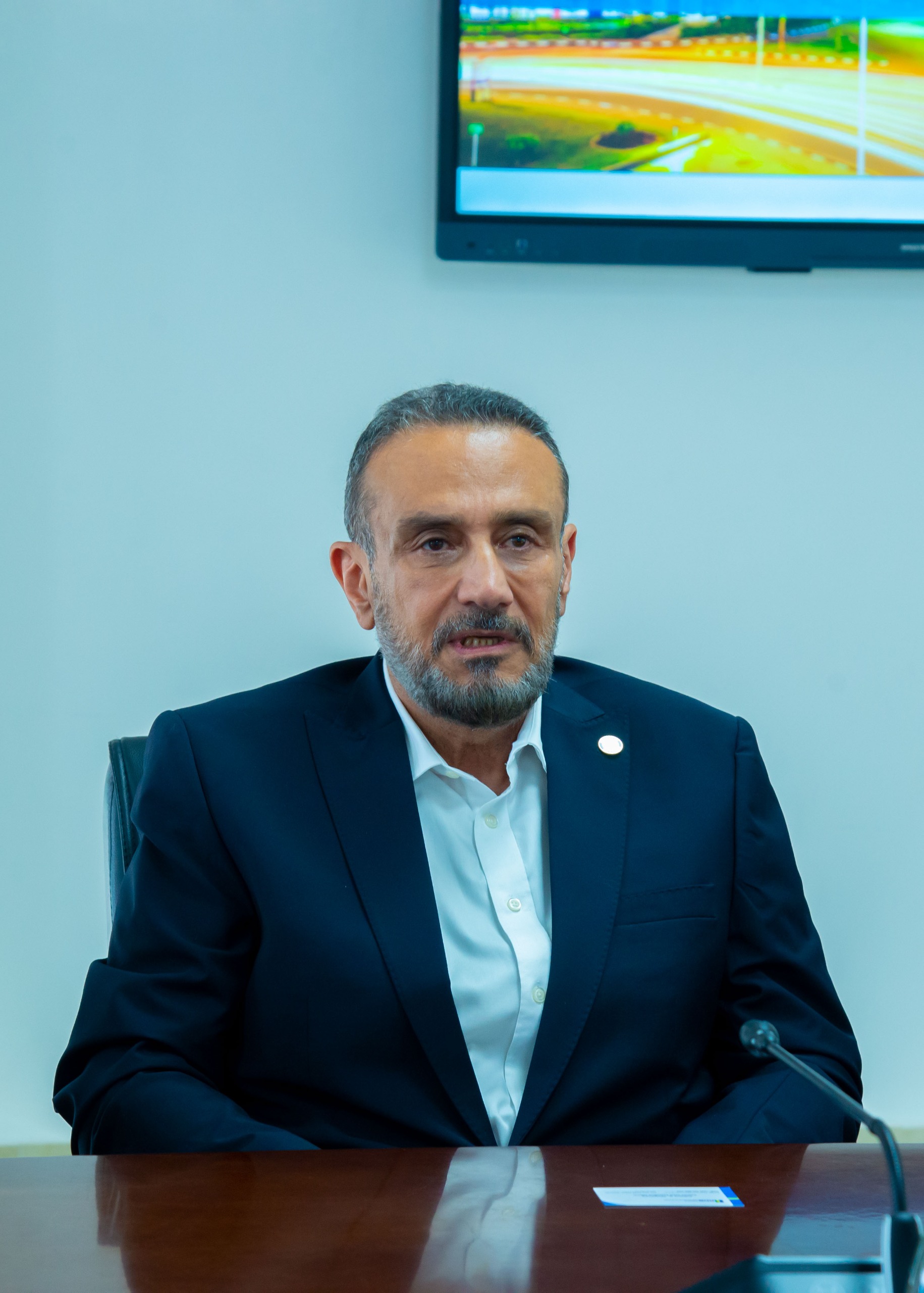 Dr. Imad Al-Khoury, CEO of AQI, during the meeting with RDB Deputy CEO Juliana Muganza on Monday, May 19, 2025.
