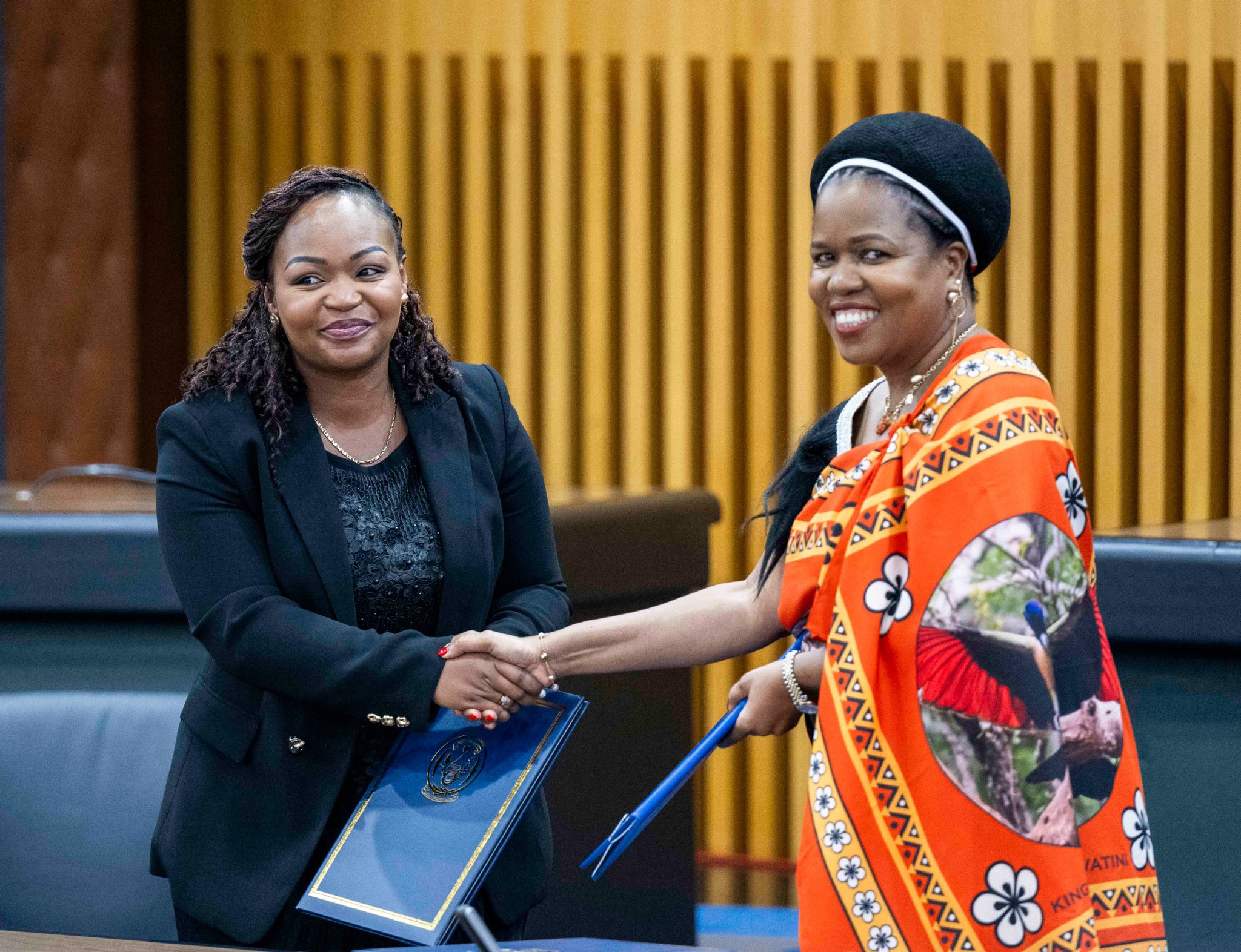 Rwanda's Foreign Affairs Permanent Secretary, Clementine Mukeka (l), and Eswatini's Minister for Home Affairs, Princess Lindiwe, were also present.