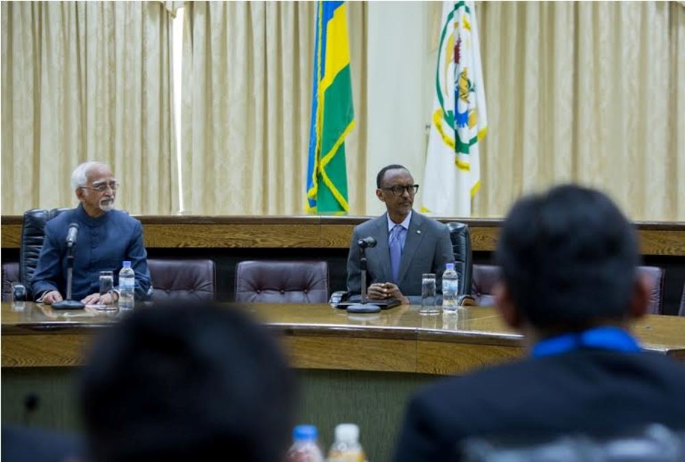 President Kagame with India vice president Ansari yesterday in Village Urugwiro. 