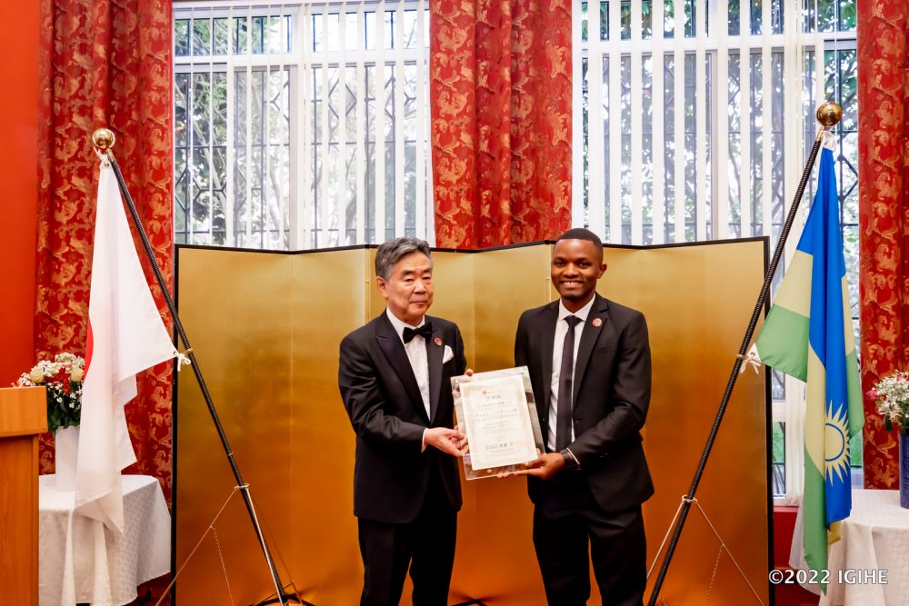 Daniel Niyogushimwa who owns a local restaurant that prepares Japanese cuisine is among awardees.
