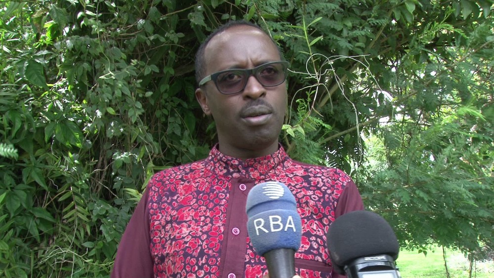 Western Province Governor, Alphonse Munyentwali