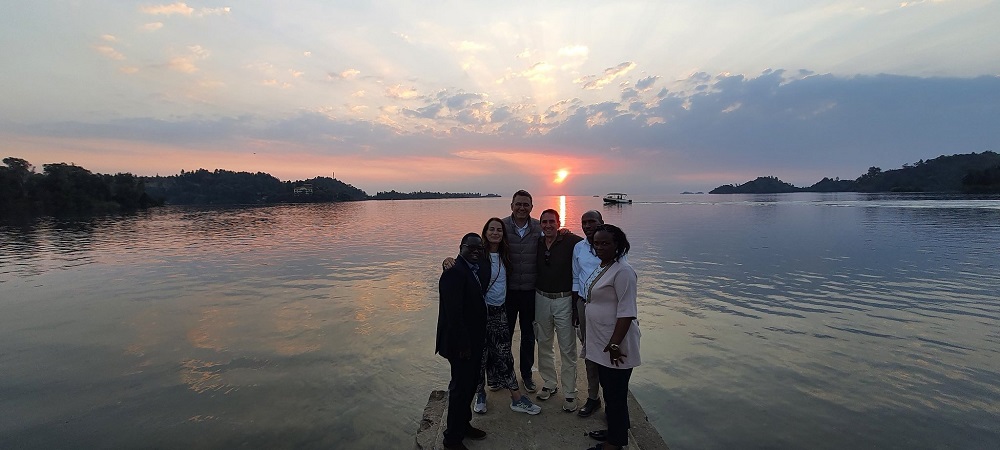 Governor Habitegeko in a photo of souvenir with the Chairman and CEO of Doğuş Hospitality & Retail Group, Eryigit Umur along with accompanying delegation.