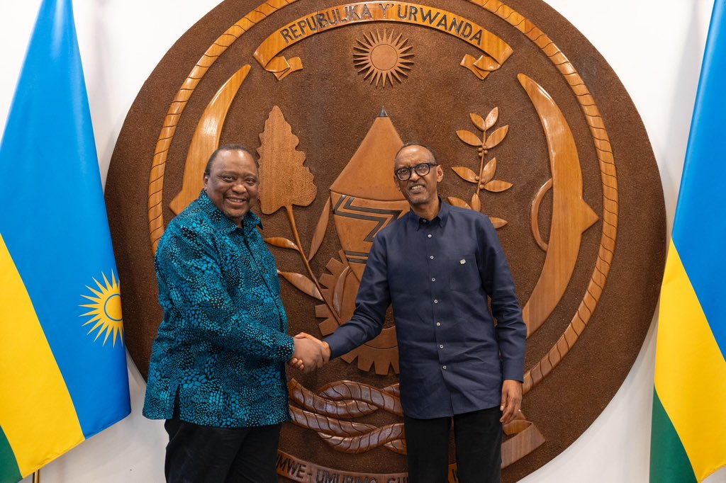 President Paul Kagame on Friday afternoon received former Kenyan President Uhuru Kenyatta at Urugwiro Village for high-level discussions centred on advancing peace efforts in the eastern Democratic Republic of Congo (DRC).
