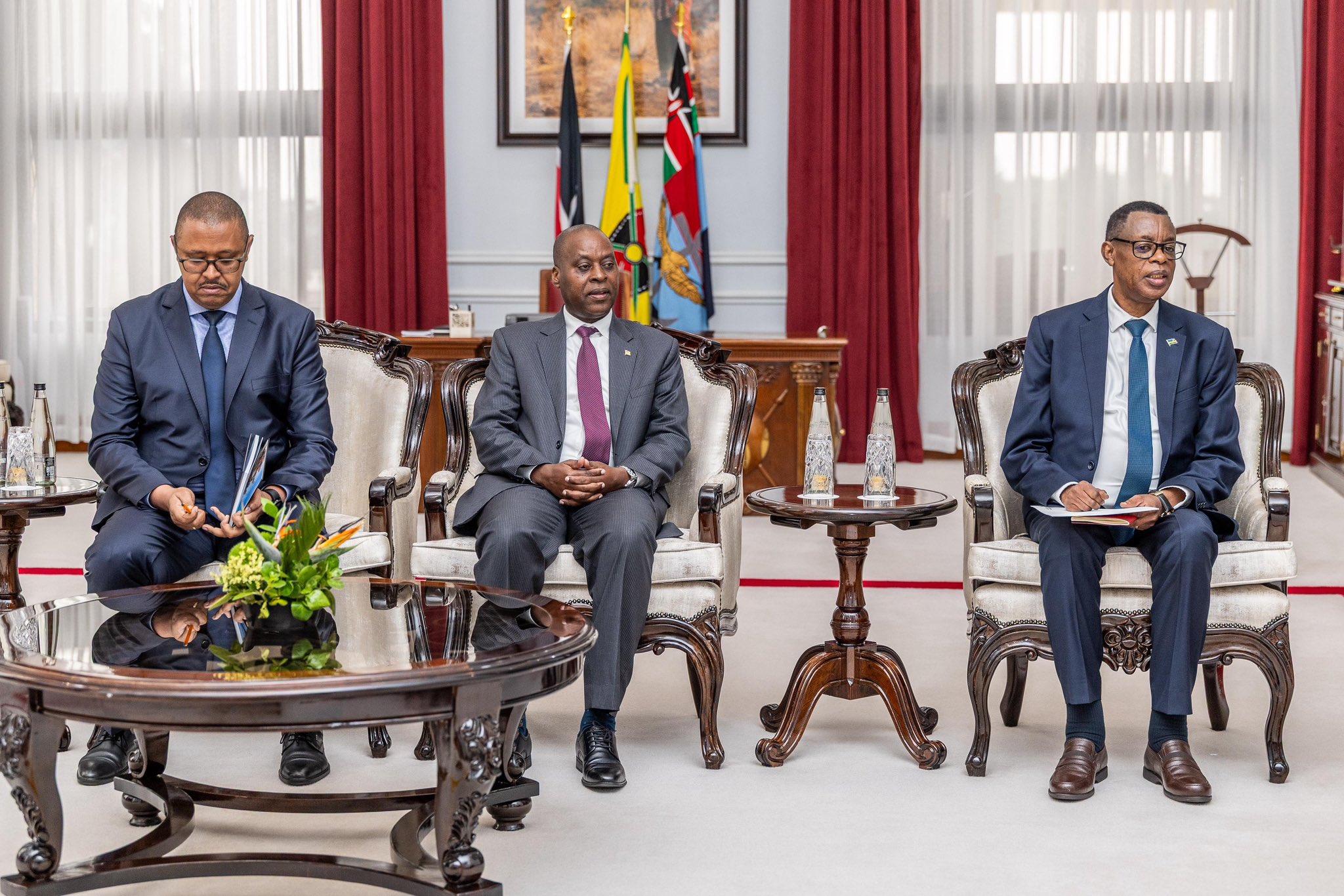 Gen Kabarebe was accompanied by Ernest Rwamucyo, Rwanda’s High Commissioner to Kenya.