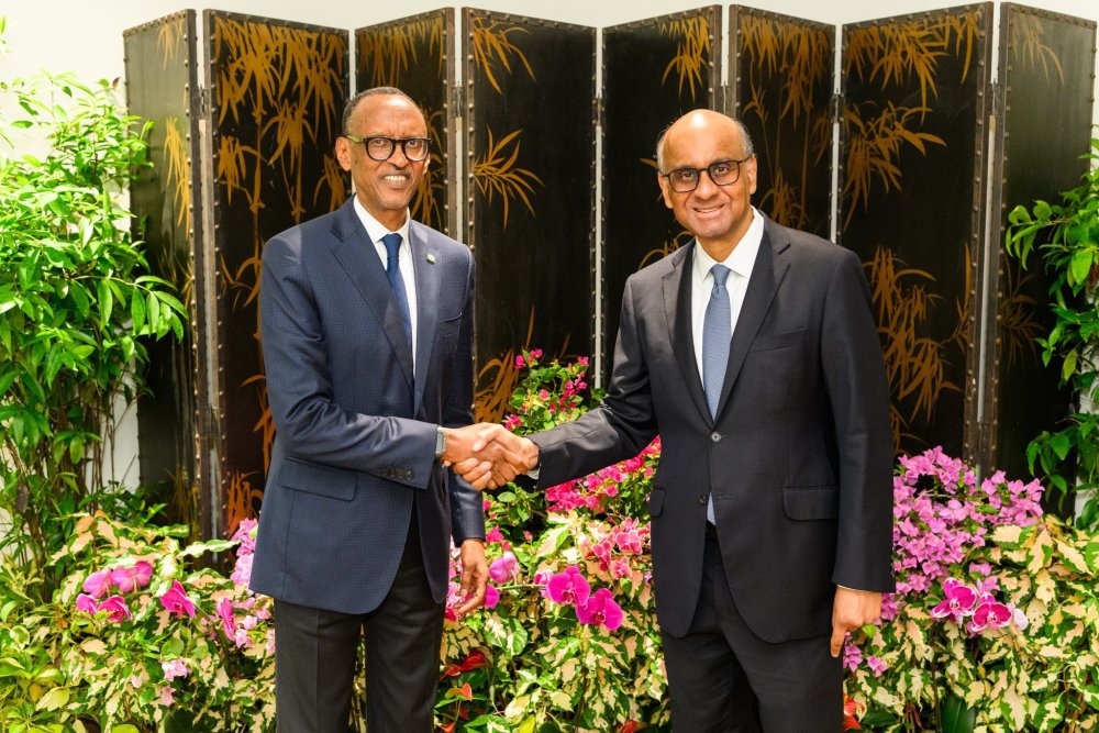 President Paul Kagame has met with his counterpart of Singapore, Tharman Shanmugaratnam of Singapore.