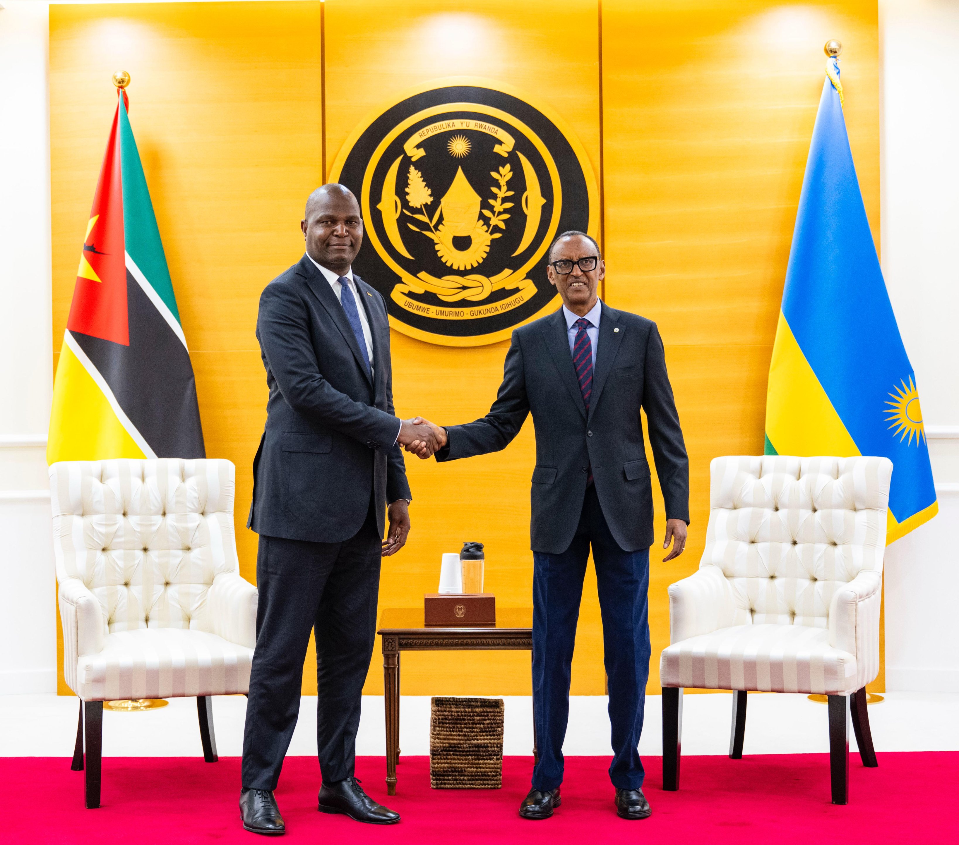 President Paul Kagame receives Mozambican President Daniel Francisco Chapo at Urugwiro Village as he begins a two-day working visit to Rwanda.