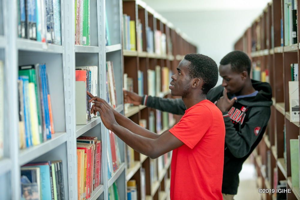 he college has facilities facilitating students to study in a smooth environment additional to the presence of fully-fledged libraries