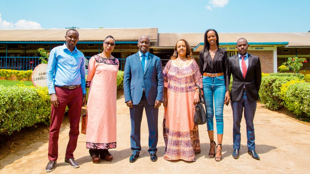 Nduhungirehe encouraged Iradukunda to continue bringing up ideas to improve the livelihoods of Rwandans and spread the initiative so that the youth could learn from her.