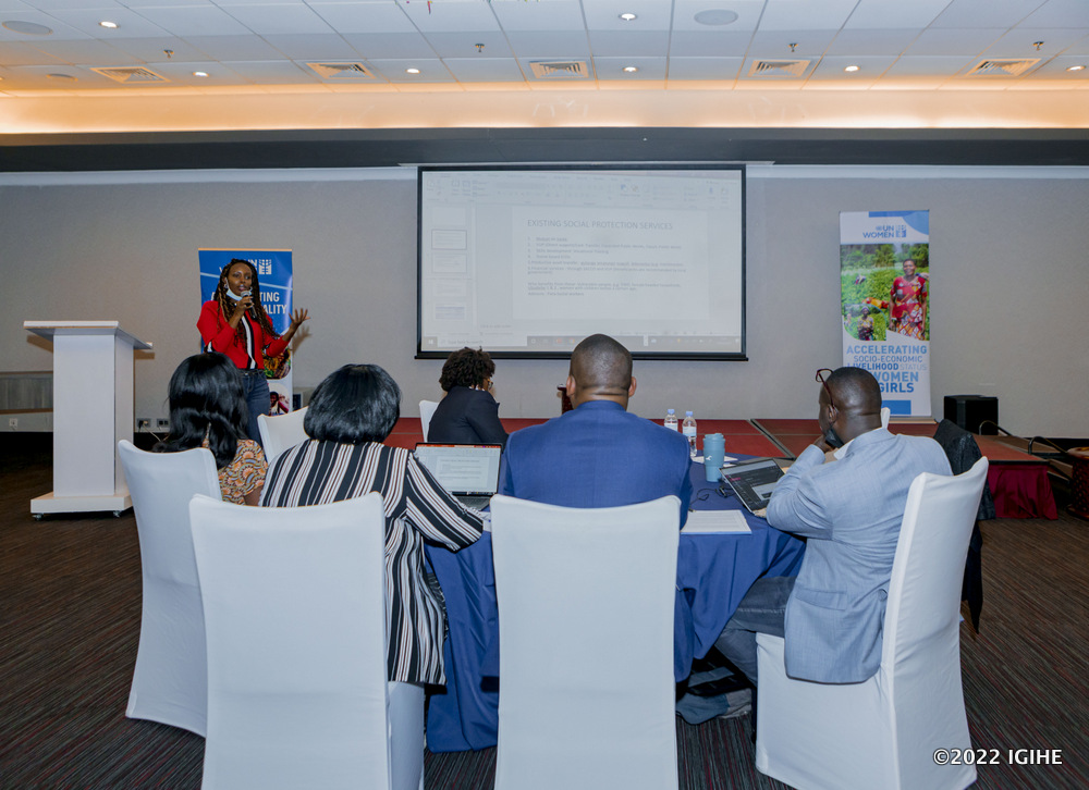 Participants of the event in group discussions.